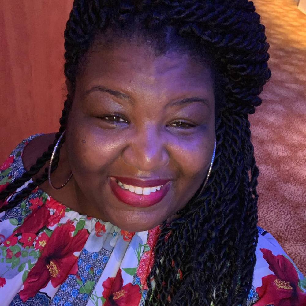 Meet your Posher, Sharmaina